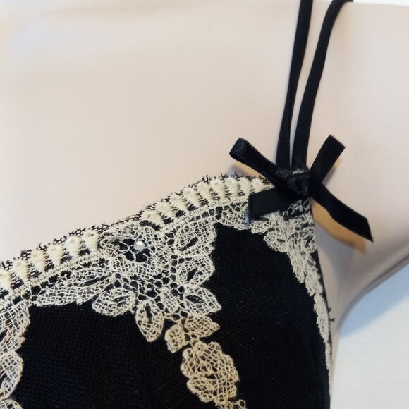 Black Lace and Rhinestones Bra 38C - Picture 3 of 5